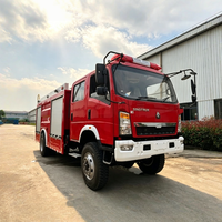 Nouveau camion de pompiers diesel HOWO RHD 4X2 avec système de pompe haute pression et réservoir d'eau et de mousse de plus de 10 tonnes, norme d'émission Euro 5