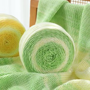 Fil de <span class=keywords><strong>coton</strong></span> laitier 5 brins 200g anti-boulochage teint en dégradé, <span class=keywords><strong>pelote</strong></span> tricotée à la main, kit de matériel DIY pour crochet, vente en gros fabricant - Product Image 1