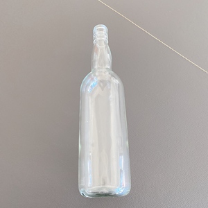 500Ml 700Ml 750Ml 800Ml 1000Ml <span class=keywords><strong>1500Ml</strong></span> Thủy Tinh Trong Suốt Cổ Điển Chai Rượu <span class=keywords><strong>Vodka</strong></span> Whisky - Product Image 5