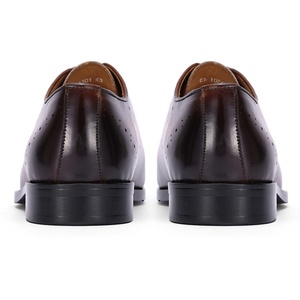 Nouvelles Chaussures Brogue en Cuir Véritable Faites à la Main de Haute Qualité avec Logo Personnalisé, Respirantes, Légères et Confortables pour l'Automne, Idéales pour les Affaires et les Loisirs - Product Image 5