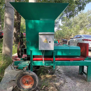 Presse à balles carrées de haute qualité pour l'ensilage de tiges de maïs, de tiges de blé, d'herbe, de pelures d'ail - Product Image 3
