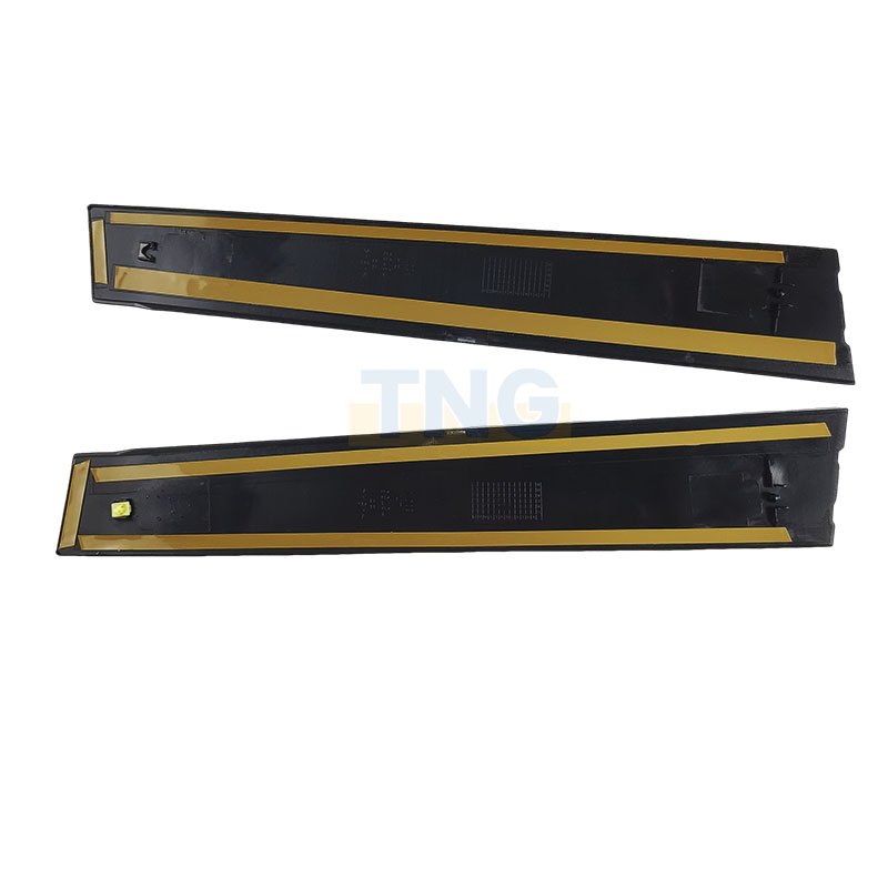 Auto Spare Parts Front Left Window Back Pillar Garnish 75755-02100