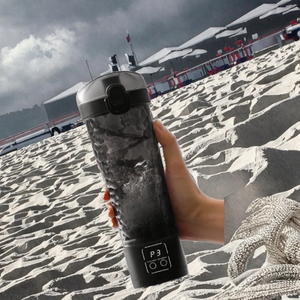 Licuadora Portátil con Alimentación USB, Diseño a Prueba de Fugas, Capacidad de 700 ml, para Uso en el Automóvil, al Aire Libre, Botella Mezcladora de Proteínas, para el Hogar y Deportes - Product Image 2