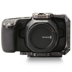 La demi-cage de caméra TA-T01-HCC pour BMPCC 4K/6K minimise l'usure sur les supports de nombreux autres accessoires - Product Image 4