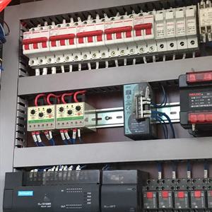 Nouveau fumoir à viande automatique multifonctionnel à grande capacité, four à fumer à double porte pour la production de saucisses dans les usines agroalimentaires - Product Image 5