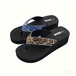 Sandales compensées de luxe en strass pour femmes, imprimé animal, avec lanières en cristal, plateformes, claquettes d'été, logo personnalisé, vente en gros - Product Image 2