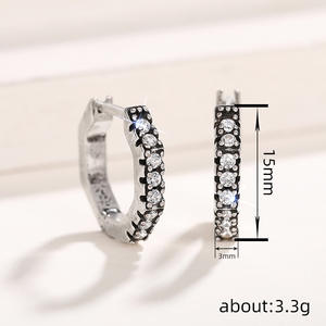 Pendientes de Aro de Oro Blanco con Diamantes, Corte Brillante Redondo, Color G, Naturales, Minimalistas, para Uso Diario de Mujer - Product Image 5