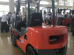 Empilhadeira Diesel CPCD30 de 3 Toneladas Nova da <span class=keywords><strong>China</strong></span> com Motor Potente e Deslocamento Lateral Opcional, Grande Venda na COG - Product Image 5