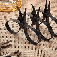 Nuevas esposas de policía de plástico Doble manguito flexible Esposas desechables Zip Tie Nylon Bridas para cables