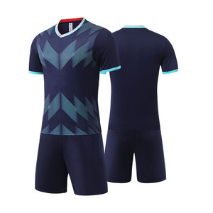 Uniformes de Fútbol Deportivos de Invierno al por Mayor, Camisetas de Fútbol Personalizadas, 100% Poliéster Transpirable, Logotipo Individual Personalizado para Club - Product Image 1