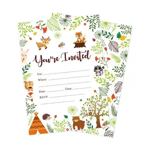 بطاقة ورقية لدعوة حفلات حيوانات الغابة ZZ011 ، خلفية الغابات مع أنواع الحيوانات