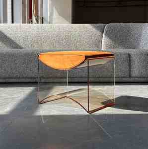 Taburete Bajo Moderno y Sencillo de Acrílico con Diseño Creativo para Sala de Estar, Dormitorio, Hogar, para Vestirse y Cambiar Zapatos - Product Image 3