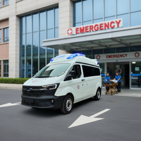 Ambulance ICU FORD V362 4x2 à essence avec boîte de vitesses automatique 9AT, design extérieur et intérieur de dernière génération