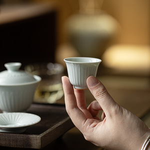 Guanlan Lotus Petal Pattern Master Cup Ceramic Kung Fu Tea Set Small <b>Teacup</b> Chinese Retro Style Porcelain Dehua Origin - Product Image 4