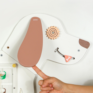 Jouets Montessori de nouvelle conception, chiot de dessin animé, <span class=keywords><strong>jeu</strong></span> mural en bois, tableau d'activités multifonctionnel, jouet éducatif créatif pour enfants - Product Image 4