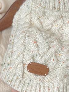 Suéter de Lujo Clásico de Ganchillo para Perra <span class=keywords><strong>Galgo</strong></span> Italiano, Ropa Personalizada para Mascota 100% Lana de Cachemira - Product Image 2