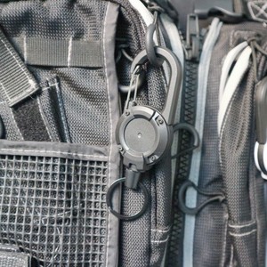 Porte-clés enrouleur portable avec cordon télescopique et mousqueton à dégagement rapide pour la pêche, les activités de plein air et les voyages - Product Image 3
