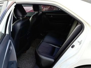 Toyota Levin hybride 1.8H CVT GS Elite édition toit ouvrant automatique 2016. Voiture d'occasion, en stock, prête pour livraison immédiate - Product Image 6
