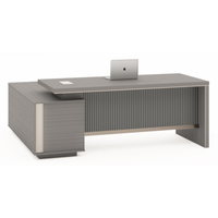 Bureau de direction en bois de la série ZhuoYue au design moderne, très demandé, pour immeuble de bureaux avec armoires