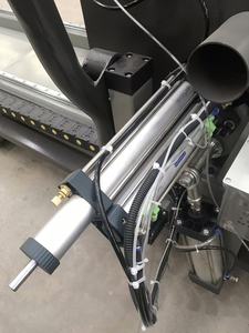Scie à découper l'aluminium à double tête YBKE CNC 550, 2x3kW, 380V/220V, machine de fabrication de fenêtres et de portes - Product Image 2