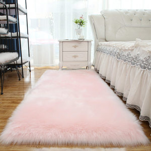 Tapis rectangulaire long en fausse fourrure, tapis moelleux et pelucheux pour chevet, tapis en fausse fourrure de mouton pour la décoration de chambre - Product Image 6