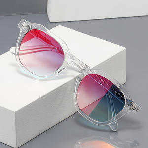 Lunettes de soleil carrées polarisées UV400 en TR90, monture de lunettes de créateur rétro pour femmes et hommes, style film coloré - Product Image 2