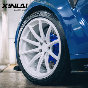 ล้อฟอร์จโมโนบล็อก XINLAI สีขาวเงาแบบกำหนดเอง ลายหลายก้านเว้าลึก ขนาด 18-22 นิ้ว 5x114.3 5x120 สำหรับการประกอบรถสตรีทแบบกำหนดเอง - Product Image 2