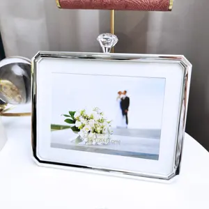 Metal Crystal Diamond Picture Frame 7in Silver Rounded Photo Frame With Luxurious Modern Style Home Decor