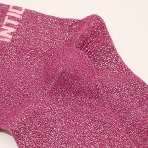 Chaussettes pour femmes en jacquard à fil d'argent de luxe personnalisées, chaussettes en coton colorées avec paillettes, chaussettes tendance brillantes - Product Image 4
