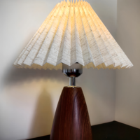 Lampe de table basse tension lampe plissée rétro nordique chambre Simple chevet alimentation veilleuse couverture en tissu