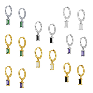 ROXI Joyería de Cobre de Moda al por Mayor, Pendientes Huggie con Circonitas y Baño de Oro de 18K para Mujer - Product Image 2