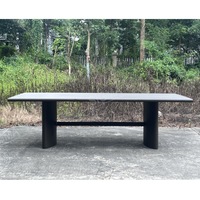 Ensemble de salle à manger extérieure moderne et confortable en aluminium de haute qualité pour 8 personnes avec chaises et tables de salle à manger