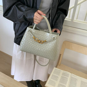 Bolsos de Mano de Mujer al por Mayor, Clásicos, de Moda, Gran Capacidad, Modernos, de Color Sólido, Tipo Tote, Bandolera, con Diseño de Diamantes Acolchados - Product Image 3