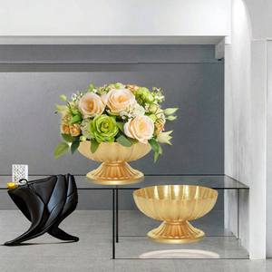 Vase de table artisanal créatif en acier inoxydable, motif papillon et ginkgo platine, style art côtier moderne, pour bureau, entrée, ou cadeau de pendaison de crémaillère - Product Image 2