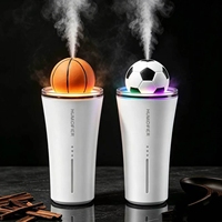Neues Design 280ml Fußballförmiger Auto-Getränkehalter Luftbefeuchter USB Mini Nebelerzeuger RGB Farb-Nachtlicht Dual-Use Auto-Luftbefeuchter