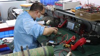 Redresseur marin monophasé haute efficacité 85% haute précision, tension constante 28V, courant constant 80A, refroidissement par air forcé IP22