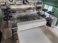Petite machine de formage et de découpe de bonbons à l'arachide entièrement automatique Machine de fabrication de barres de sésame croustillantes à l'avoine