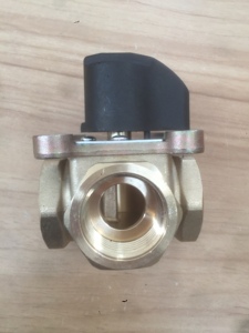 Válvula <span class=keywords><strong>Mezcladora</strong></span> <span class=keywords><strong>de</strong></span> Latón <span class=keywords><strong>de</strong></span> <span class=keywords><strong>Tres</strong></span> Vías con Solenoide para Agua <span class=keywords><strong>de</strong></span> Alta Temperatura Sunfly XF10645 con Control Manual y Soporte OEM - Product Image 1