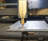 Fabrication de tôles CNC en Chine : découpe laser d'acier inoxydable/aluminium, support de soudage