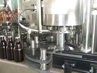 Usine d'embouteillage automatique de bière |   Système de mise en bouteille de brasserie clé en main 5000BPH |   Ligne de remplissage de bouteilles de bière en verre