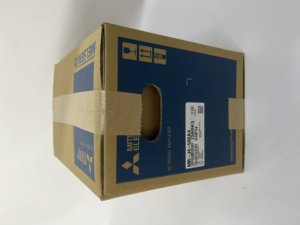 Servoamplificador de CA Mitsubishi MR-J4-500A4 - Product Image 1