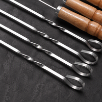 Ensemble de 10 brochettes à kebab en acier inoxydable à double pointe avec manche en bois et étui de rangement pour barbecue en plein air