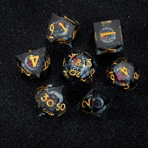 Juego de Dados de Resina Hechos a Mano con Logotipo Personalizable para Juegos de Rol, Dungeons and Dragons, con Dados Poliédricos de Bordes Afilados - Product Image 3