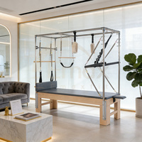 Cama Reformer de Pilates de Madera de Arce de Grado Comercial |   Diseño de Estructura Completa de Torre Trapezoidal |   Para Gimnasios y Estudios de Pilates
