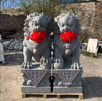 Vente Flash : Grandes Statues de Chiens Léonards en Marbre Blanc Décoratives pour Entrée de Villa Extérieure