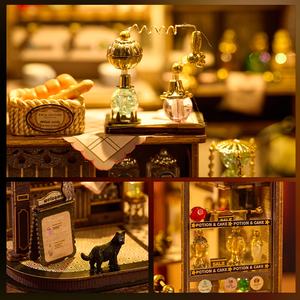 IIECREATE Maison de poupée miniature K-1083 Magasin de café magique Modèle miniature Kit de bricolage Ensemble cadeau pour 14 ans et plus - Product Image 2