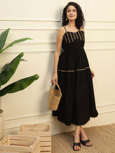 Robe en popeline de coton unie, style corset smocké, taille naturelle, col cœur, sans manches, coupe midi évasée, imprimé floral - Product Image 3