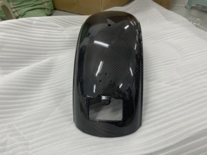 Guardabarros Trasero de Motocicleta AKOSO de Fibra de Carbono 3K con Acabado Brillante y Tejido de Sarga para <span class=keywords><strong>Harley</strong></span> <span class=keywords><strong>Davidson</strong></span> Low Rider S FXLRS Low Rider ST FXLRST FXRST - Product Image 4