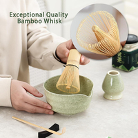 Coffret cadeau matcha personnalisé avec logo, 4 accessoires pour le matcha, comprenant un fouet en bambou, une cuillère à thé, un bol traditionnel et un support pour fouet