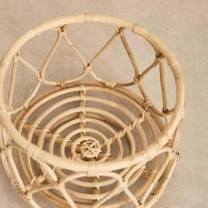 Panier rond en rotin de qualité supérieure avec design en boucle – Décoration et organisation de la maison durables Fabriqué au Vietnam - Product Image 6